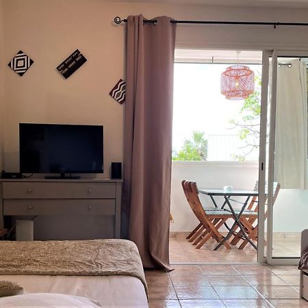 Grand Studio Lumineux - Saint Gilles Les Bains Apartamento Exterior foto
