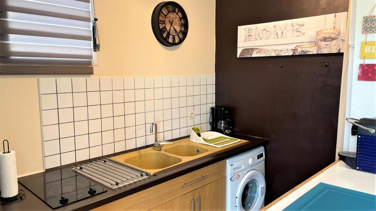 Grand Studio Lumineux - Saint Gilles Les Bains Apartamento Exterior foto